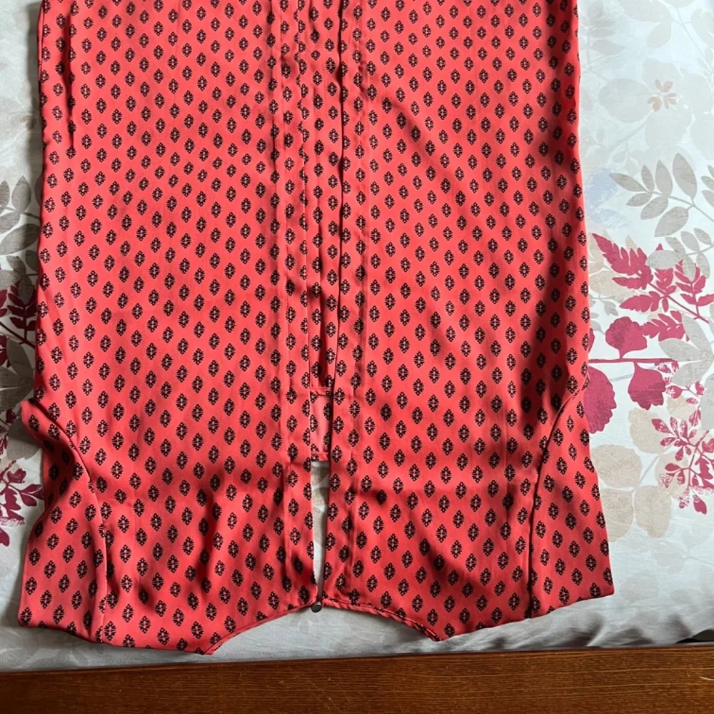 Top - Picture 6 of 6